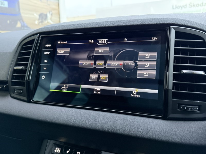 2025 (25) SKODA KAROQ 1.5 TSI Sportline Edition 5dr DSG 4902895