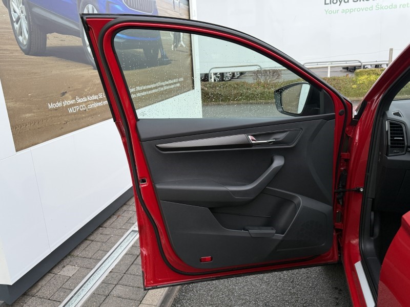 2025 (25) SKODA KAROQ 1.5 TSI Sportline Edition 5dr DSG 4902897