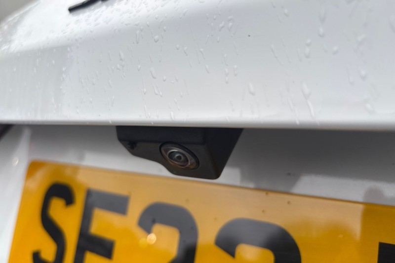 2023 (23) JAGUAR F-PACE 2.0 D200 R-Dynamic Black 5dr Auto AWD 5037605