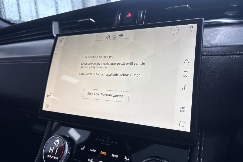 2023 (23) JAGUAR F-PACE 2.0 D200 R-Dynamic Black 5dr Auto AWD 5037600