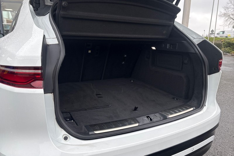 2023 (23) JAGUAR F-PACE 2.0 D200 R-Dynamic Black 5dr Auto AWD 5037603