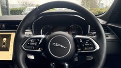 2023 (23) JAGUAR F-PACE 2.0 D200 R-Dynamic Black 5dr Auto AWD 5037588