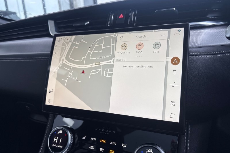 2023 (23) JAGUAR F-PACE 2.0 D200 R-Dynamic Black 5dr Auto AWD 5037572