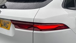 2023 (23) JAGUAR F-PACE 2.0 D200 R-Dynamic Black 5dr Auto AWD 5037611