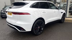 2023 (23) JAGUAR F-PACE 2.0 D200 R-Dynamic Black 5dr Auto AWD 5037612