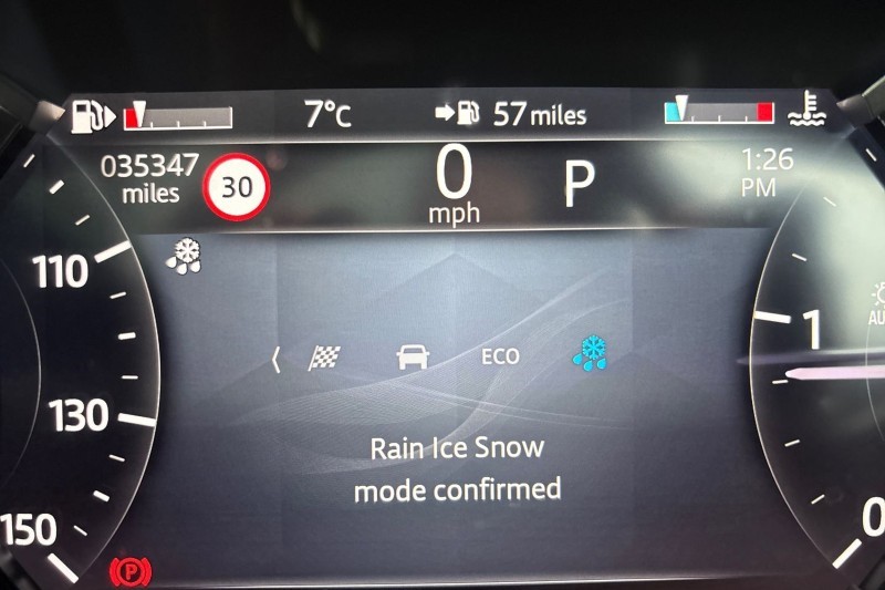 2023 (23) JAGUAR F-PACE 2.0 D200 R-Dynamic Black 5dr Auto AWD 5037596