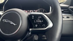 2023 (23) JAGUAR F-PACE 2.0 D200 R-Dynamic Black 5dr Auto AWD 5037590