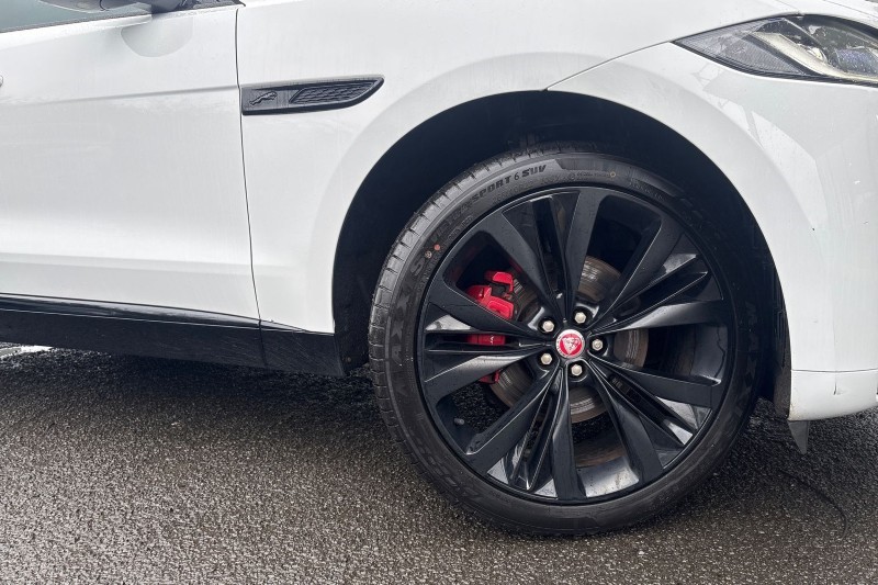 2023 (23) JAGUAR F-PACE 2.0 D200 R-Dynamic Black 5dr Auto AWD 5037608