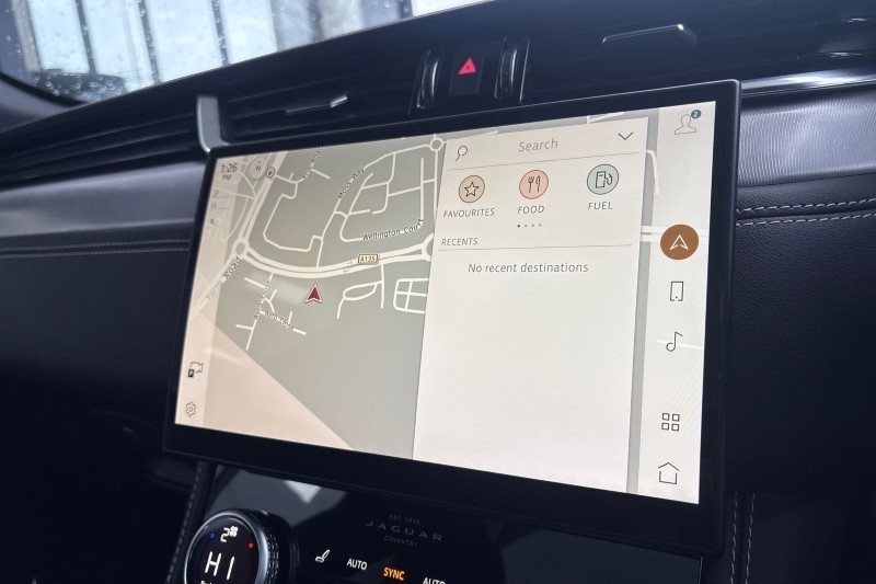 2023 (23) JAGUAR F-PACE 2.0 D200 R-Dynamic Black 5dr Auto AWD 5037592