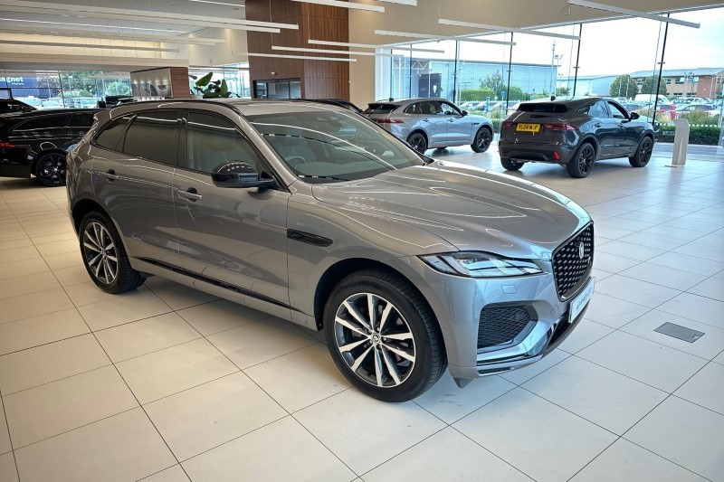 2024 (24) JAGUAR F-PACE 2.0 D200 R-Dynamic SE Black 5dr Auto AWD 3431077