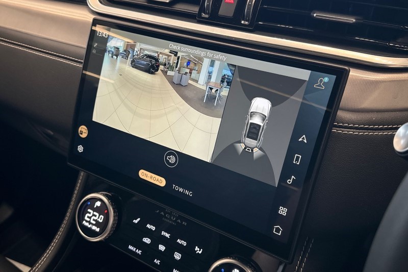2024 (24) JAGUAR F-PACE 2.0 D200 R-Dynamic SE Black 5dr Auto AWD 3431052