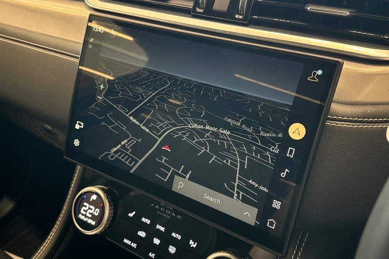 2024 (24) JAGUAR F-PACE 2.0 D200 R-Dynamic SE Black 5dr Auto AWD 3431051