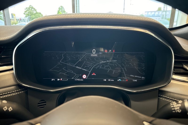 2024 (24) JAGUAR F-PACE 2.0 D200 R-Dynamic SE Black 5dr Auto AWD 3431049