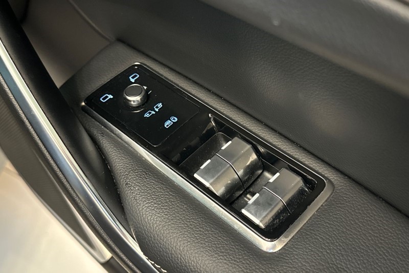 2024 (24) JAGUAR F-PACE 2.0 D200 R-Dynamic SE Black 5dr Auto AWD 3431042