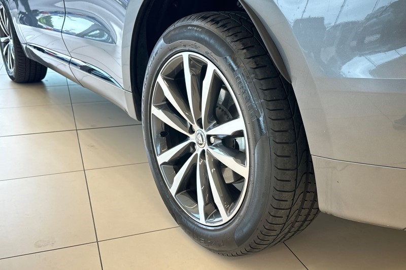 2024 (24) JAGUAR F-PACE 2.0 D200 R-Dynamic SE Black 5dr Auto AWD 3431066