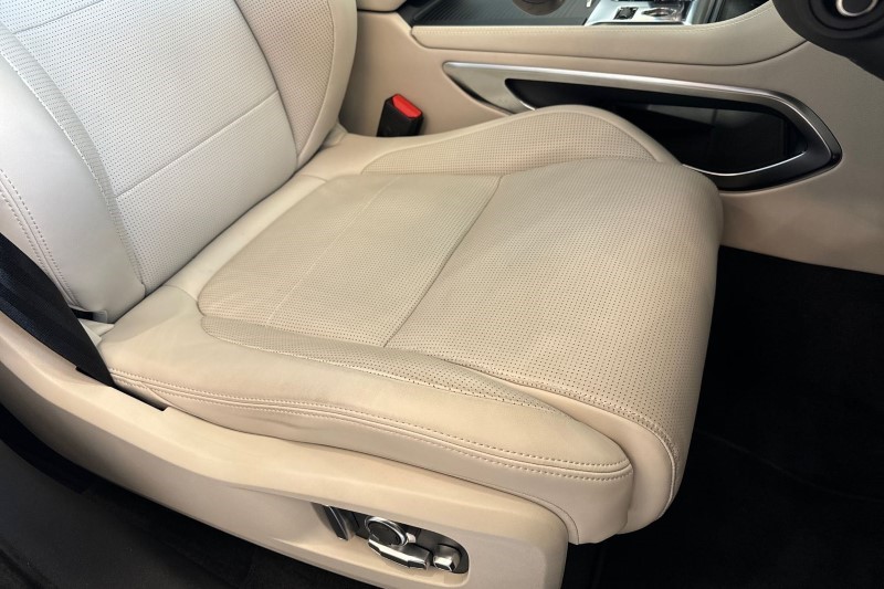 2024 (24) JAGUAR F-PACE 2.0 D200 R-Dynamic HSE Black 5dr Auto AWD 3488689