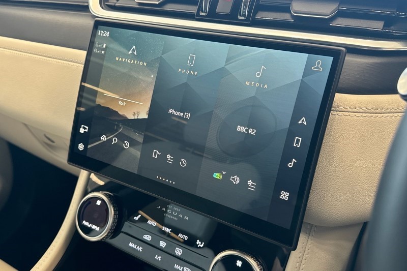 2024 (24) JAGUAR F-PACE 2.0 D200 R-Dynamic HSE Black 5dr Auto AWD 3488695