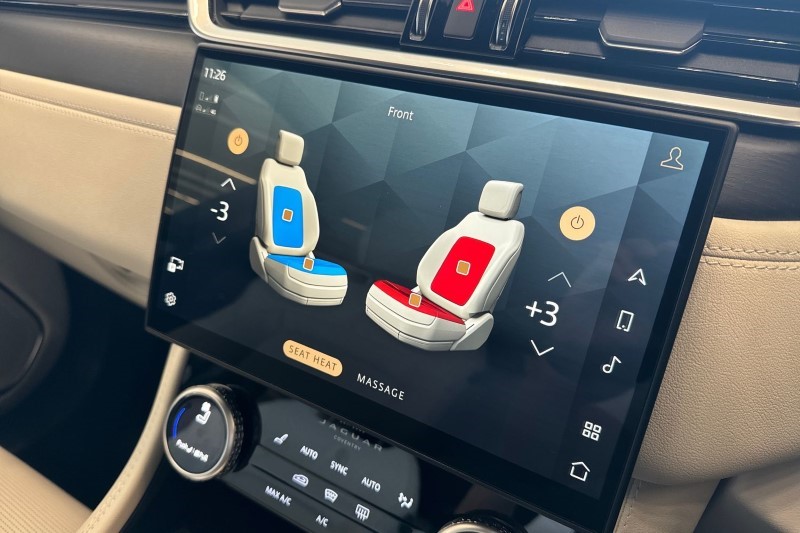 2024 (24) JAGUAR F-PACE 2.0 D200 R-Dynamic HSE Black 5dr Auto AWD 3488701