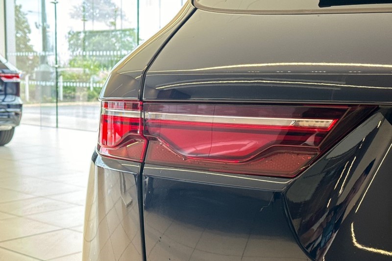 2024 (24) JAGUAR F-PACE 2.0 D200 R-Dynamic HSE Black 5dr Auto AWD 3488715