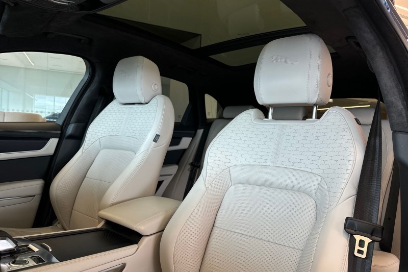 2024 (24) JAGUAR F-PACE 2.0 D200 R-Dynamic HSE Black 5dr Auto AWD 3488706