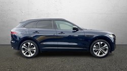 2024 (24) JAGUAR F-PACE 2.0 D200 R-Dynamic HSE Black 5dr Auto AWD 3488679