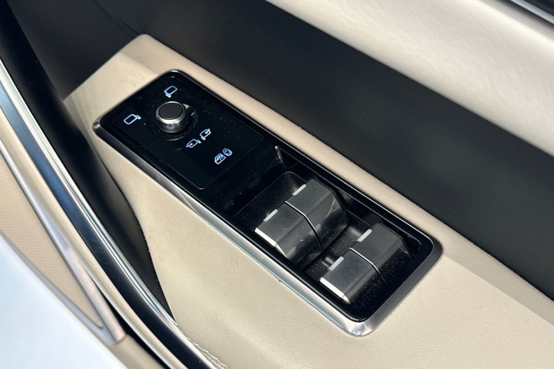 2024 (24) JAGUAR F-PACE 2.0 D200 R-Dynamic HSE Black 5dr Auto AWD 3488687