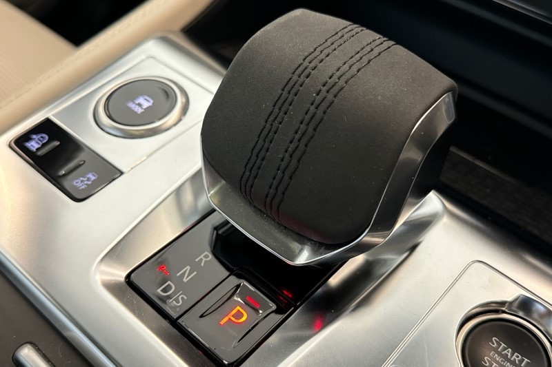 2024 (24) JAGUAR F-PACE 2.0 D200 R-Dynamic HSE Black 5dr Auto AWD 3488703