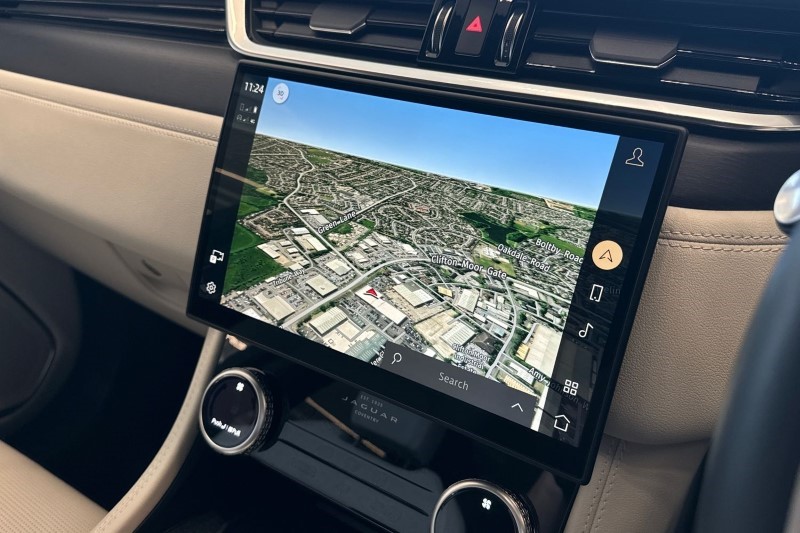 2024 (24) JAGUAR F-PACE 2.0 D200 R-Dynamic HSE Black 5dr Auto AWD 3488696