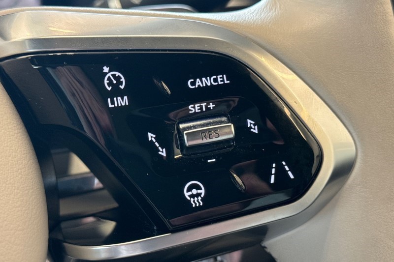 2024 (24) JAGUAR F-PACE 2.0 D200 R-Dynamic HSE Black 5dr Auto AWD 3488693