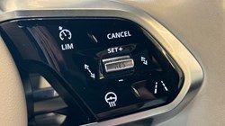 2024 (24) JAGUAR F-PACE 2.0 D200 R-Dynamic HSE Black 5dr Auto AWD 3488693