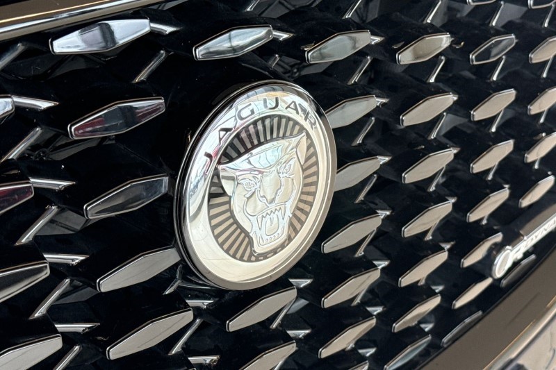 2024 (24) JAGUAR F-PACE 2.0 D200 R-Dynamic HSE Black 5dr Auto AWD 3488713