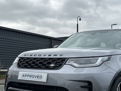 2022 (72) LAND ROVER DISCOVERY 3.0 D300 R-Dynamic HSE 5dr Auto