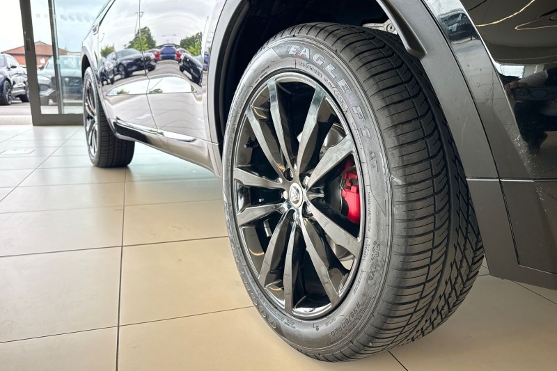 2024 (24) JAGUAR E-PACE 1.5 P300e R-Dynamic HSE Black 5dr Auto 3429911