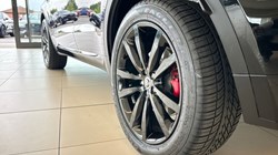 2024 (24) JAGUAR E-PACE 1.5 P300e R-Dynamic HSE Black 5dr Auto 3429911