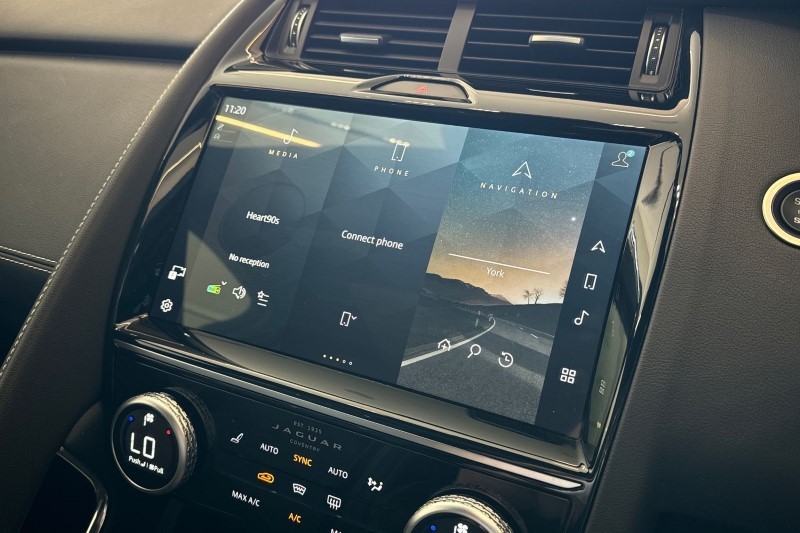 2024 (24) JAGUAR E-PACE 1.5 P300e R-Dynamic HSE Black 5dr Auto 3429895