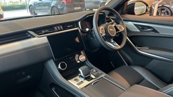 2024 (24) JAGUAR F-PACE 2.0 P400e R-Dynamic SE Black 5dr Auto AWD 3665259