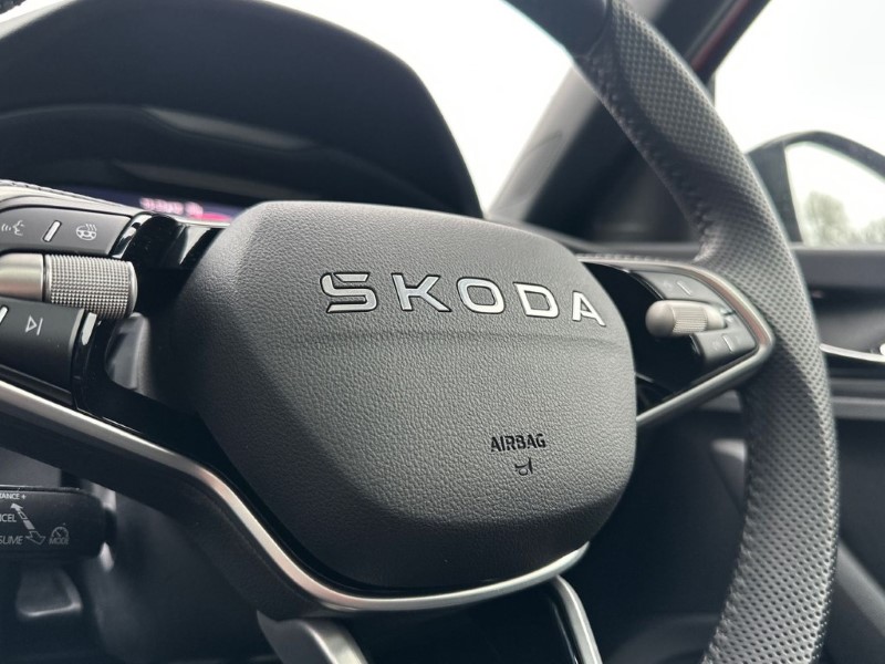 2025 (25) SKODA SCALA 1.0 TSI 116 Monte Carlo Edition 5dr 5089818