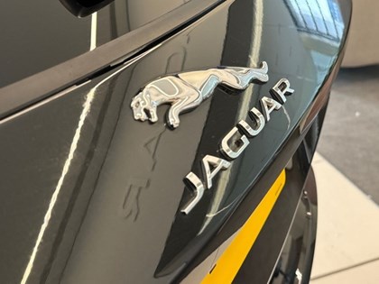 2019 (19) JAGUAR E-PACE 2.0d [180] R-Dynamic HSE 5dr Auto