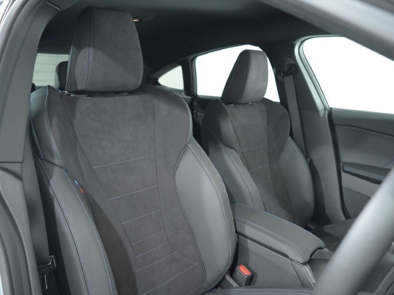  BMW 2 SERIES 223 xDrive M Sport 4dr Step Auto 4992796