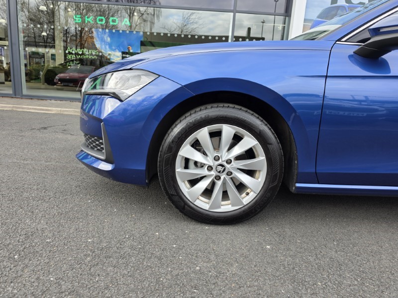 2025 (25) SKODA SUPERB 1.5 TSI e-TEC SE Technology 5dr DSG 5257988