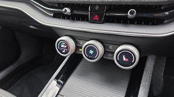 2025 (25) SKODA SUPERB 1.5 TSI e-TEC SE Technology 5dr DSG 5258039