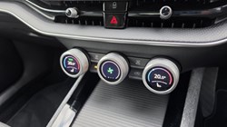 2025 (25) SKODA SUPERB 1.5 TSI e-TEC SE Technology 5dr DSG 5258038