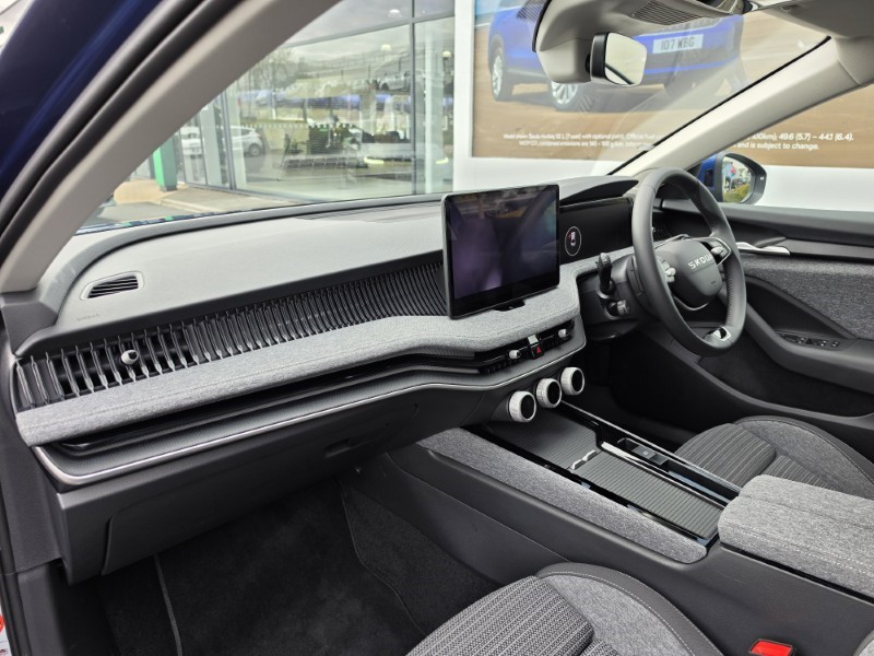 2025 (25) SKODA SUPERB 1.5 TSI e-TEC SE Technology 5dr DSG 5258006