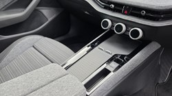 2025 (25) SKODA SUPERB 1.5 TSI e-TEC SE Technology 5dr DSG 5258010