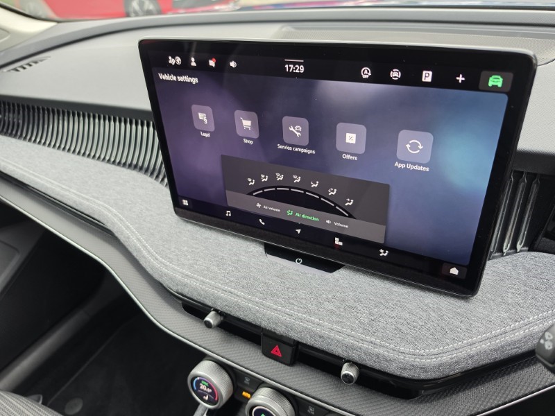 2025 (25) SKODA SUPERB 1.5 TSI e-TEC SE Technology 5dr DSG 5258041