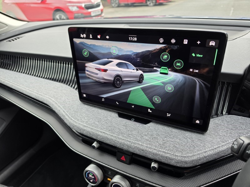 2025 (25) SKODA SUPERB 1.5 TSI e-TEC SE Technology 5dr DSG 5258032