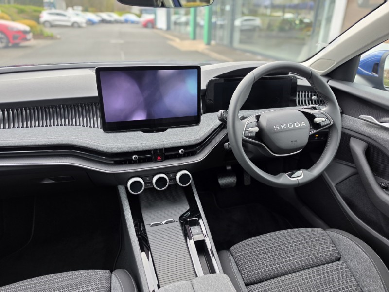 2025 (25) SKODA SUPERB 1.5 TSI e-TEC SE Technology 5dr DSG 5258000