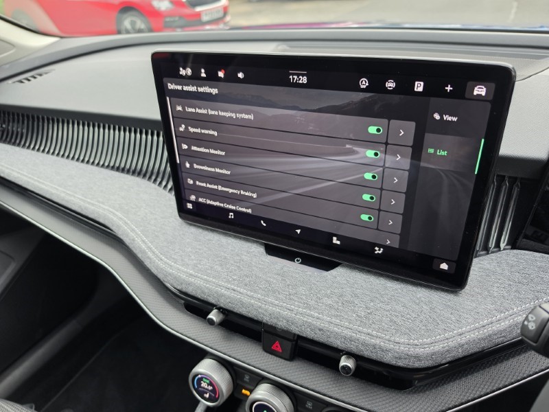 2025 (25) SKODA SUPERB 1.5 TSI e-TEC SE Technology 5dr DSG 5258033