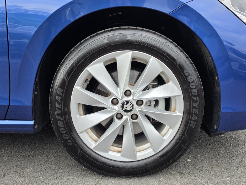 2025 (25) SKODA SUPERB 1.5 TSI e-TEC SE Technology 5dr DSG 5257982