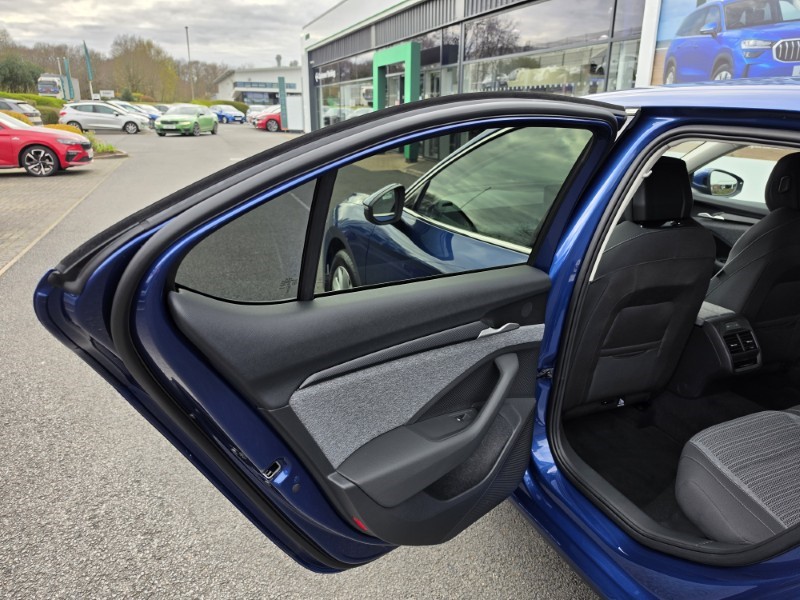 2025 (25) SKODA SUPERB 1.5 TSI e-TEC SE Technology 5dr DSG 5257995